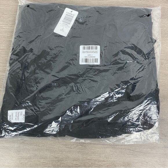 Torrid Black Tea Length Studio Knit Deep V Bodycon Dress Sz.3 NWT - Picture 6 of 10